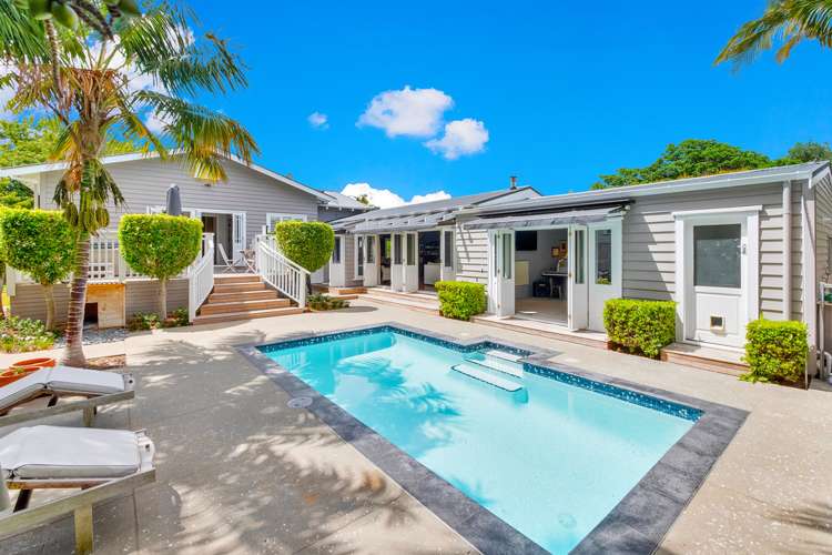 4 Fairholme Avenue Epsom_16