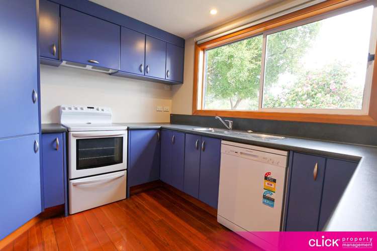 21 Thoreau Street Concord_13