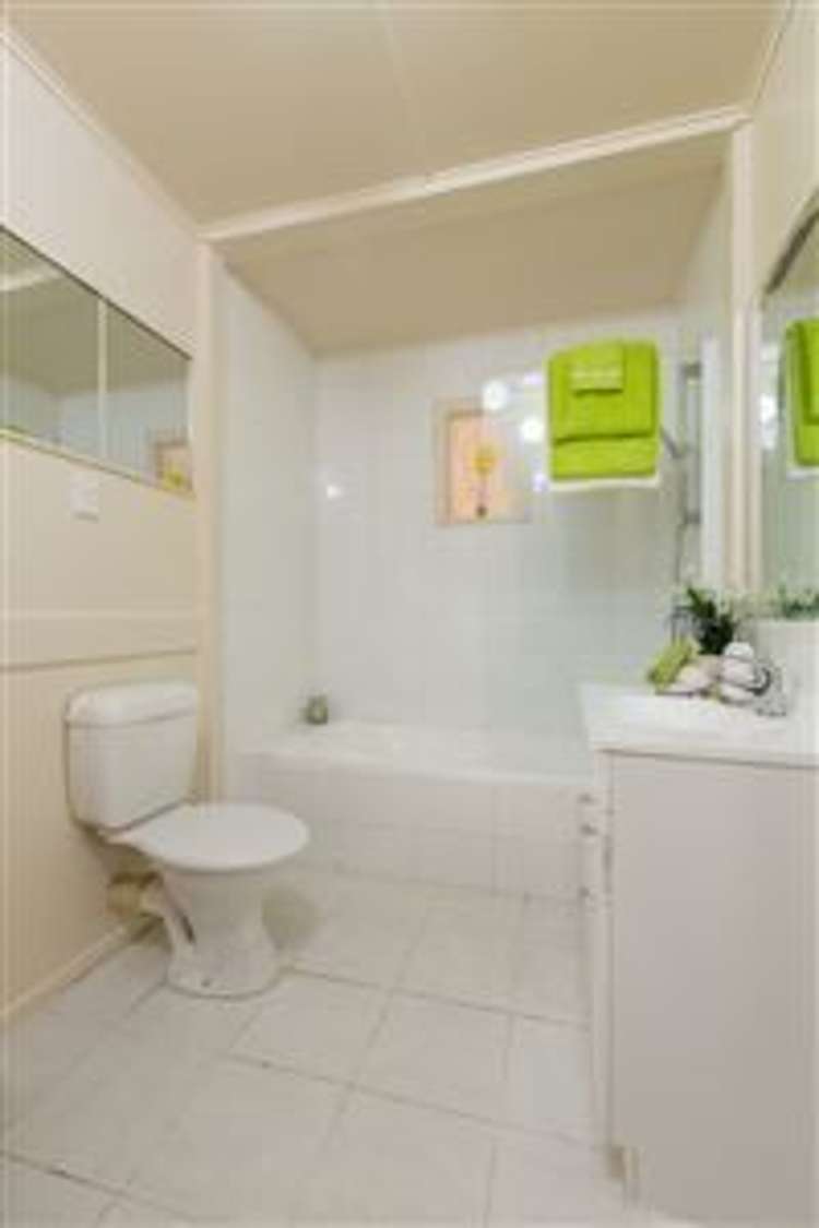 60 Vodanovich Road Te Atatu South_8