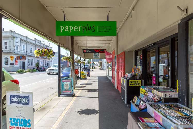 66-80 High Street North Carterton_4