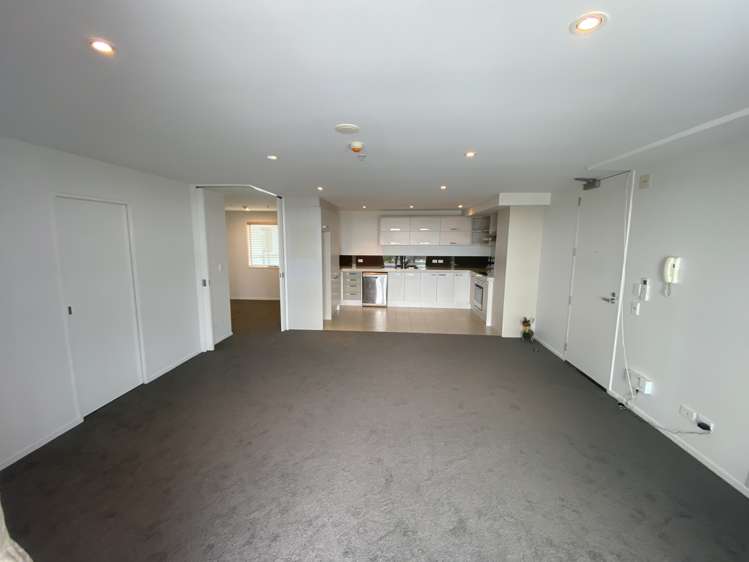 4g/84 Gunner Drive Te Atatu Peninsula_7