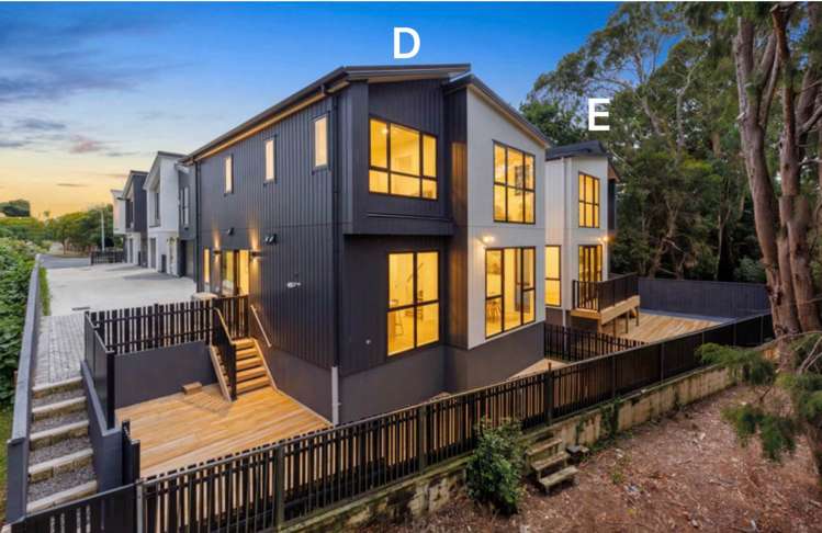 11D Norman Lesser Drive St Johns_22
