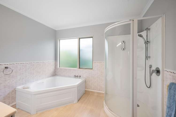 2 Lowndes Place Taradale_13