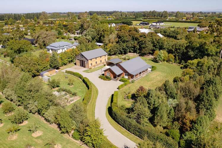 49 Stott Drive Darfield_34