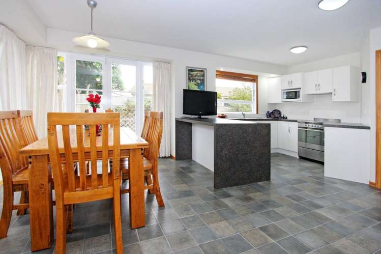 B/51a Great South Road Manurewa_4