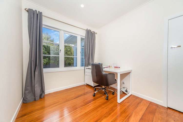 15 Williamson Avenue Belmont_9