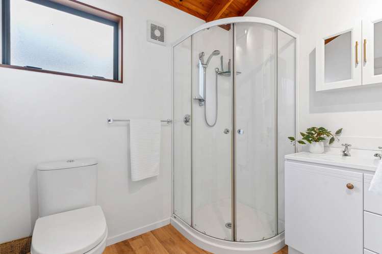 71 Hyland Place Waiuku_12