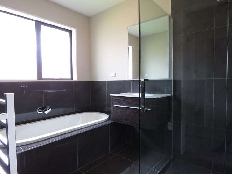 19 Edwin Ebbett Place Wigram_15