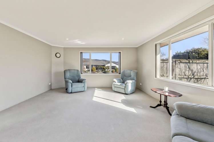 6 Ruth Taylor Avenue Stoke_4