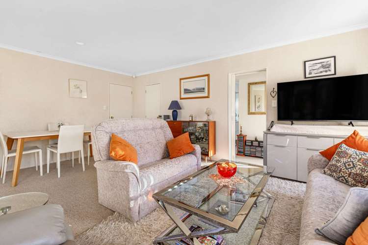 16A Wickham Place Hairini_8