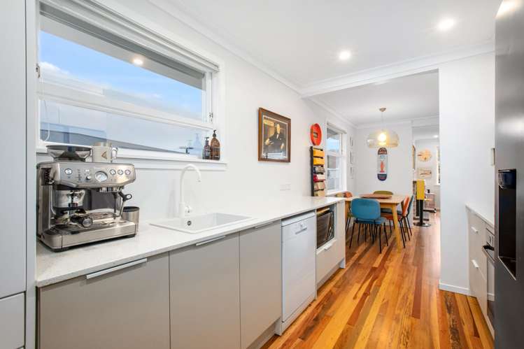 23 Cara Crescent Paparangi_10