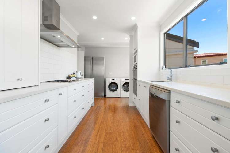 1/7 Athena Drive Totara Vale_7