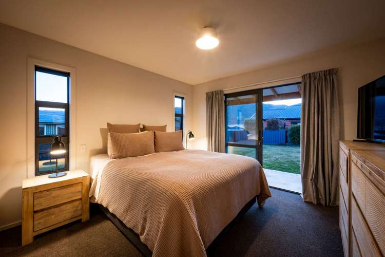 5 Holdom Place Clyde_13