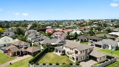 27 Nielsen Gardens_2