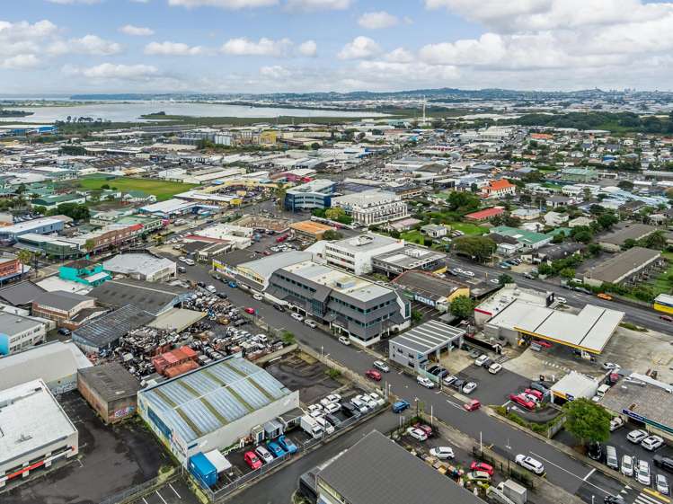 12-16 Gordon Road Otahuhu_17