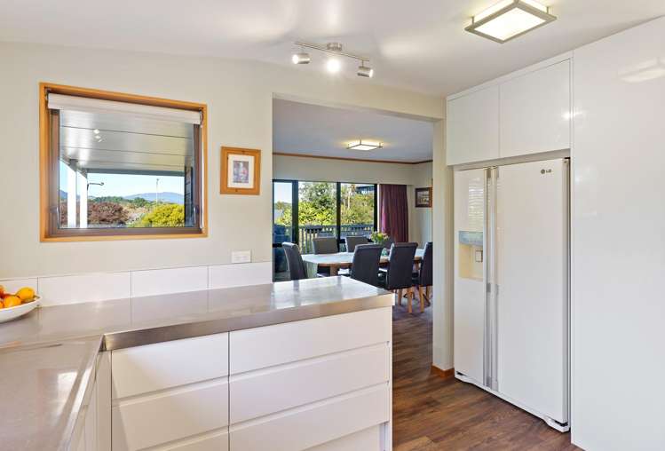 137 Weggery Drive Waikanae Beach_3