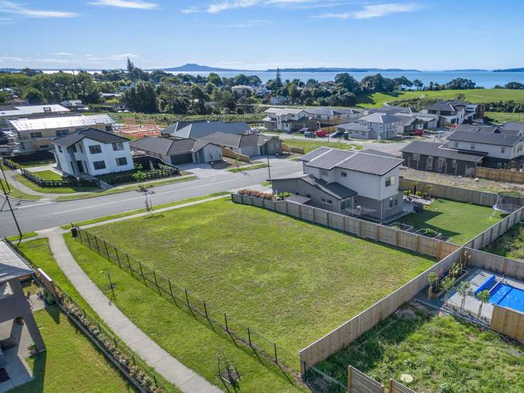 53 Constellation Avenue Beachlands_0