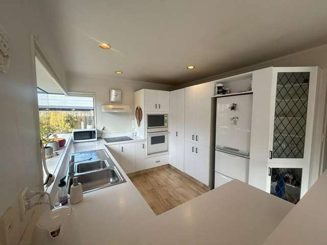 93 Gloucester Road 11229_2