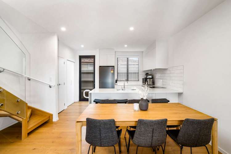 52d Selwyn Avenue Mission Bay_11