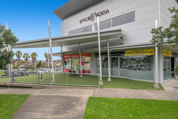 9B/15 Karepiro Drive Stanmore Bay_14