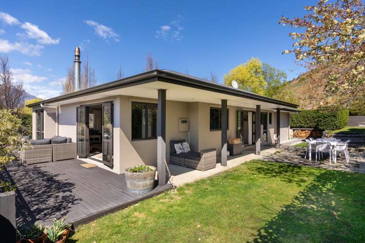 58 Ferry Hill Drive Lower Shotover_16