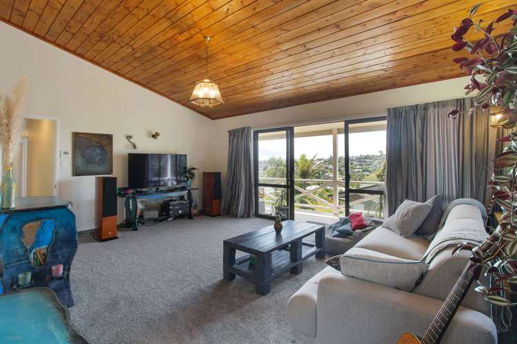 18a Gledstane Road Stanmore Bay_5