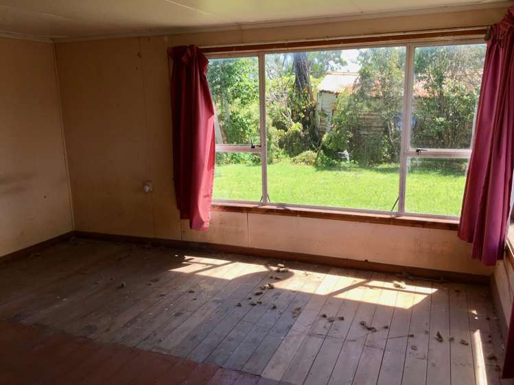 49 Wharf Road Karamea_8