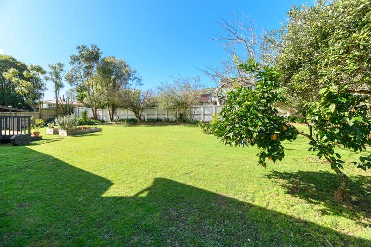 7 Castlewood Grove Blockhouse Bay_27