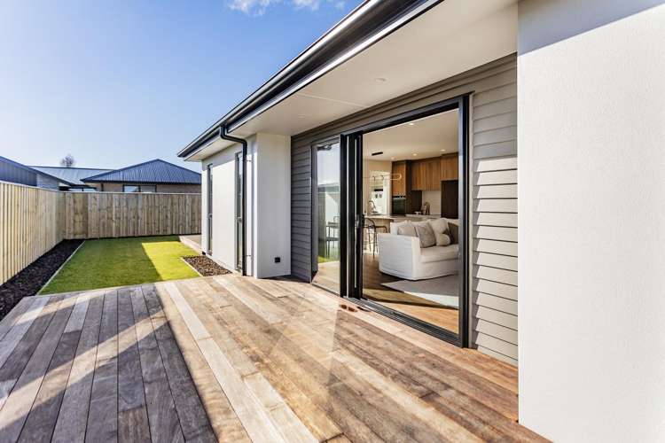 71 Benashet Drive Lincoln_17