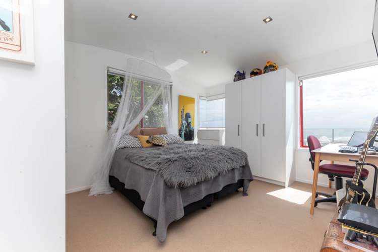 35 Piha Road Piha_10