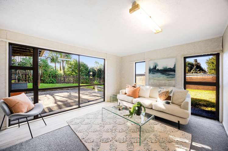 16 Halldene Terrace Red Beach_7