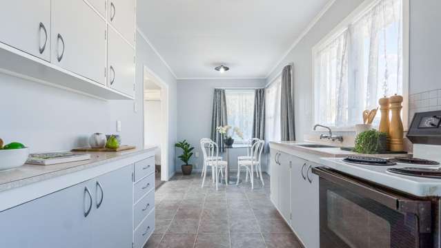 17 Mountbatten Grove Clouston Park_4