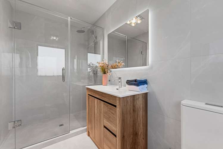 32b Castlebane Drive Flat Bush_21