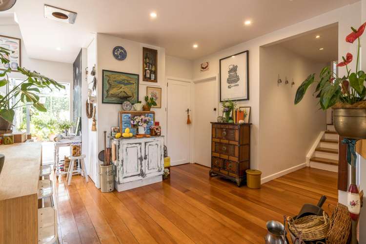 12 Waiata Road Onetangi_13