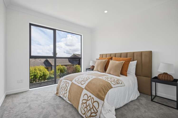 1 & 2/8 Indus Place Half Moon Bay_12
