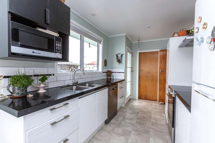 17 Station Road Paeroa_8