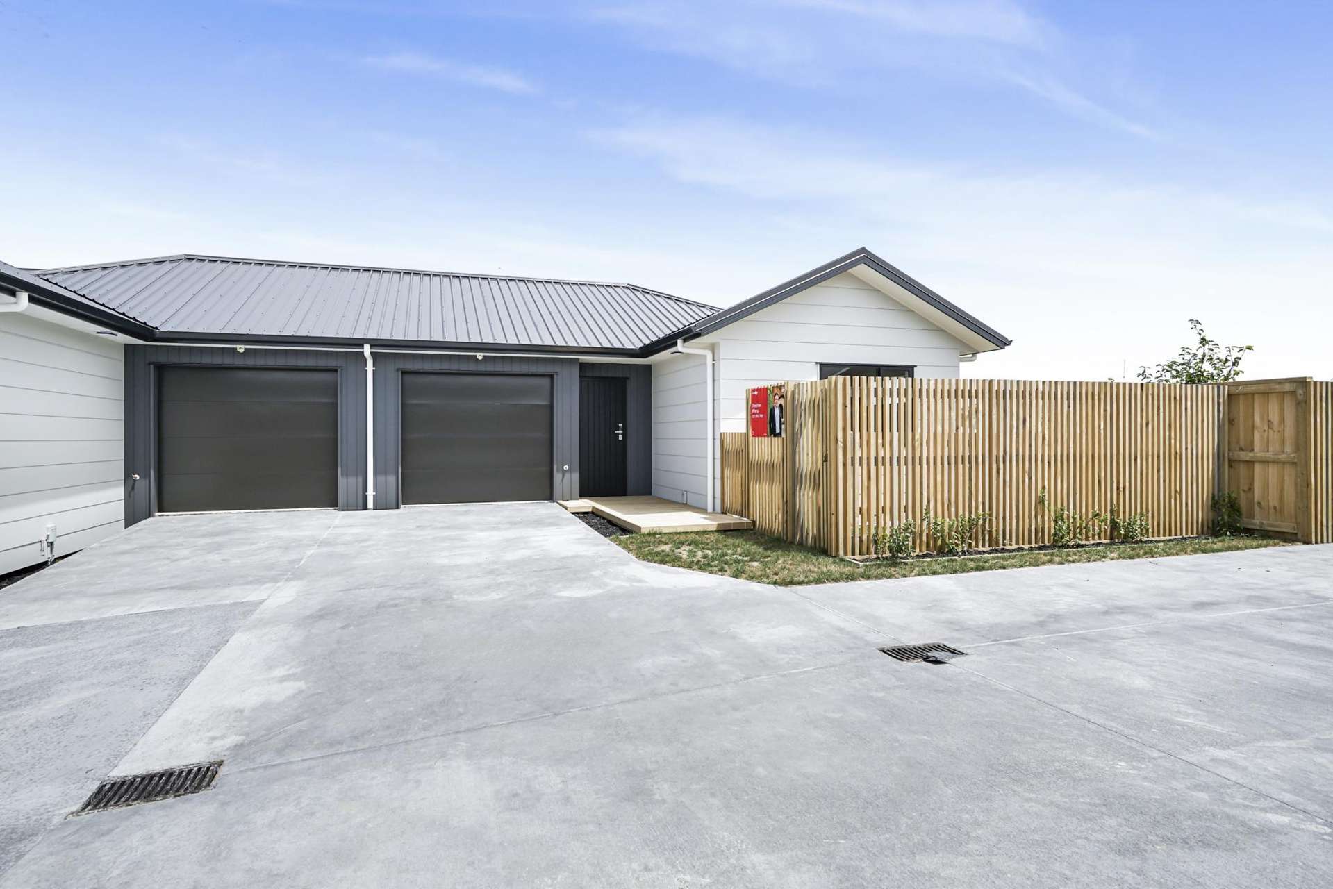 2/10 Michael Avenue Dinsdale_0