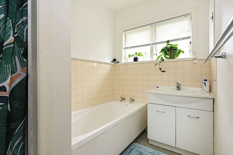 16 Mangarau Crescent Havelock North_12