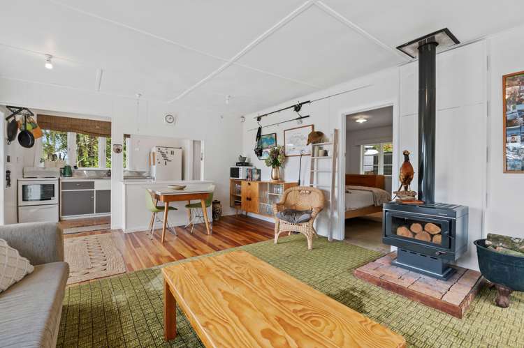 323 Whangamoa Drive Okere Falls_9