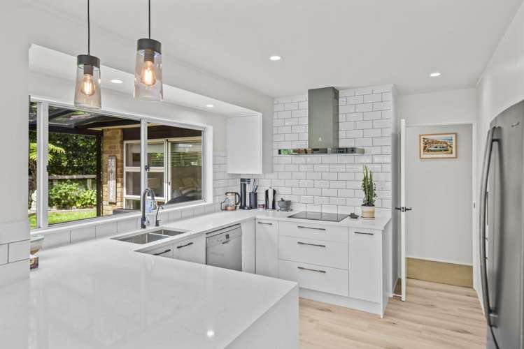 68 William Bayes Place Red Beach_2