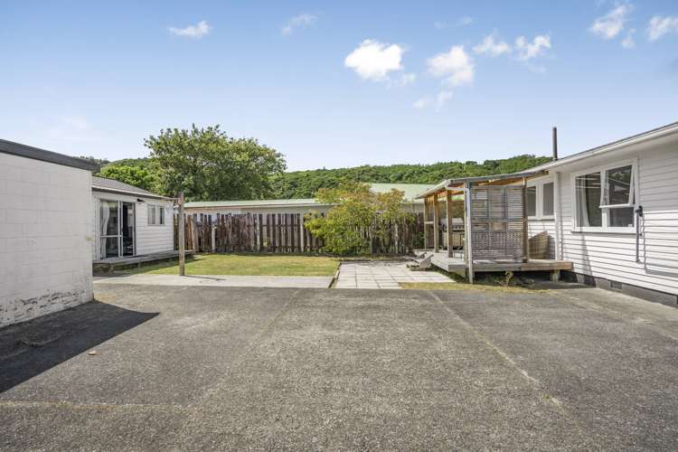 6 Manutuke Street Wainuiomata_17
