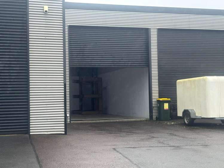 Unit 2/45 Aviation Avenue_0