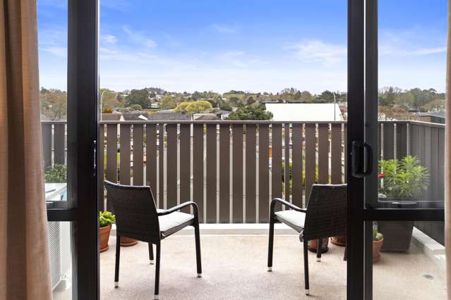 206/102 Edinburgh Street Pukekohe_2