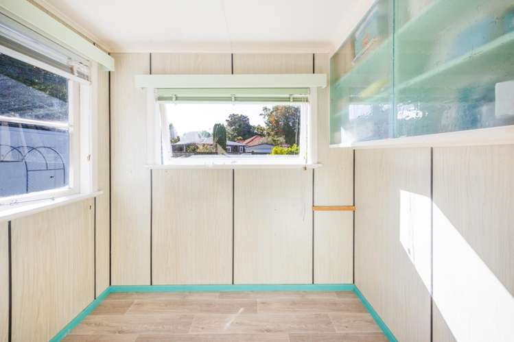 6 Freyberg Street Roslyn_18