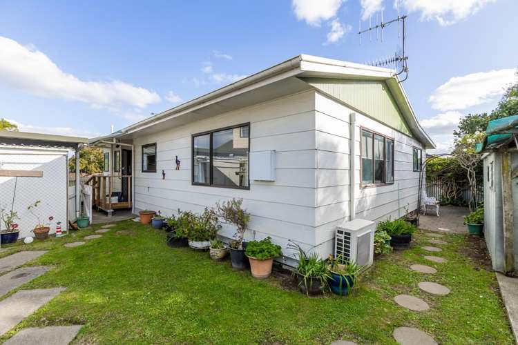 42 Konini Crescent Pirimai_13