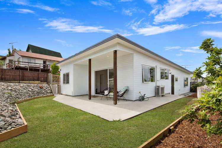 36a Brian Crescent Stanmore Bay_5