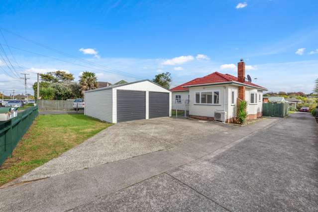 33 Earlsworth Road Mangere East_1