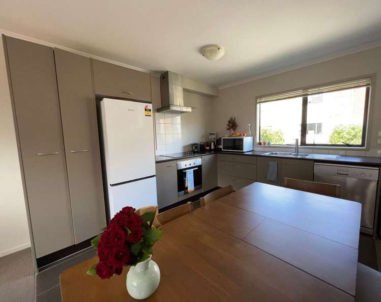 221/172 McLeod Road Te Atatu South_7