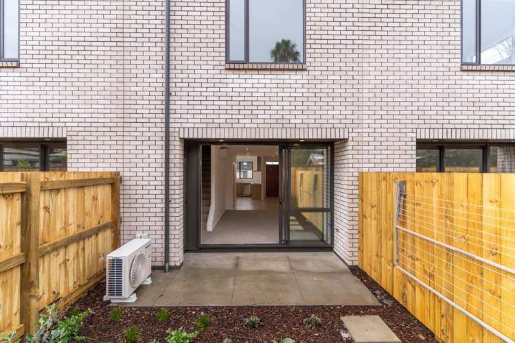 4 Gazala Lane Panmure_13