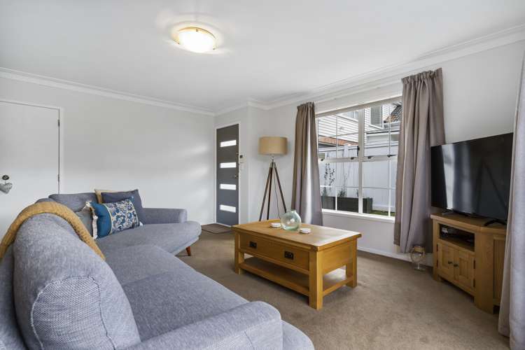 1b Ngatiawa Street One Tree Hill_6